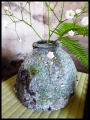 'uzukumaru' crouching vase